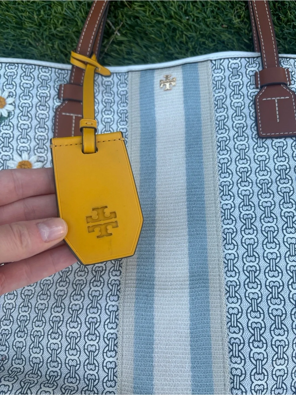 Tory Burch Gemini Canvas Daisy Applique Tote Bag LARGE Size